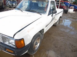 1984 Toyota Truck White 2.4L MT 2WD #Z22828